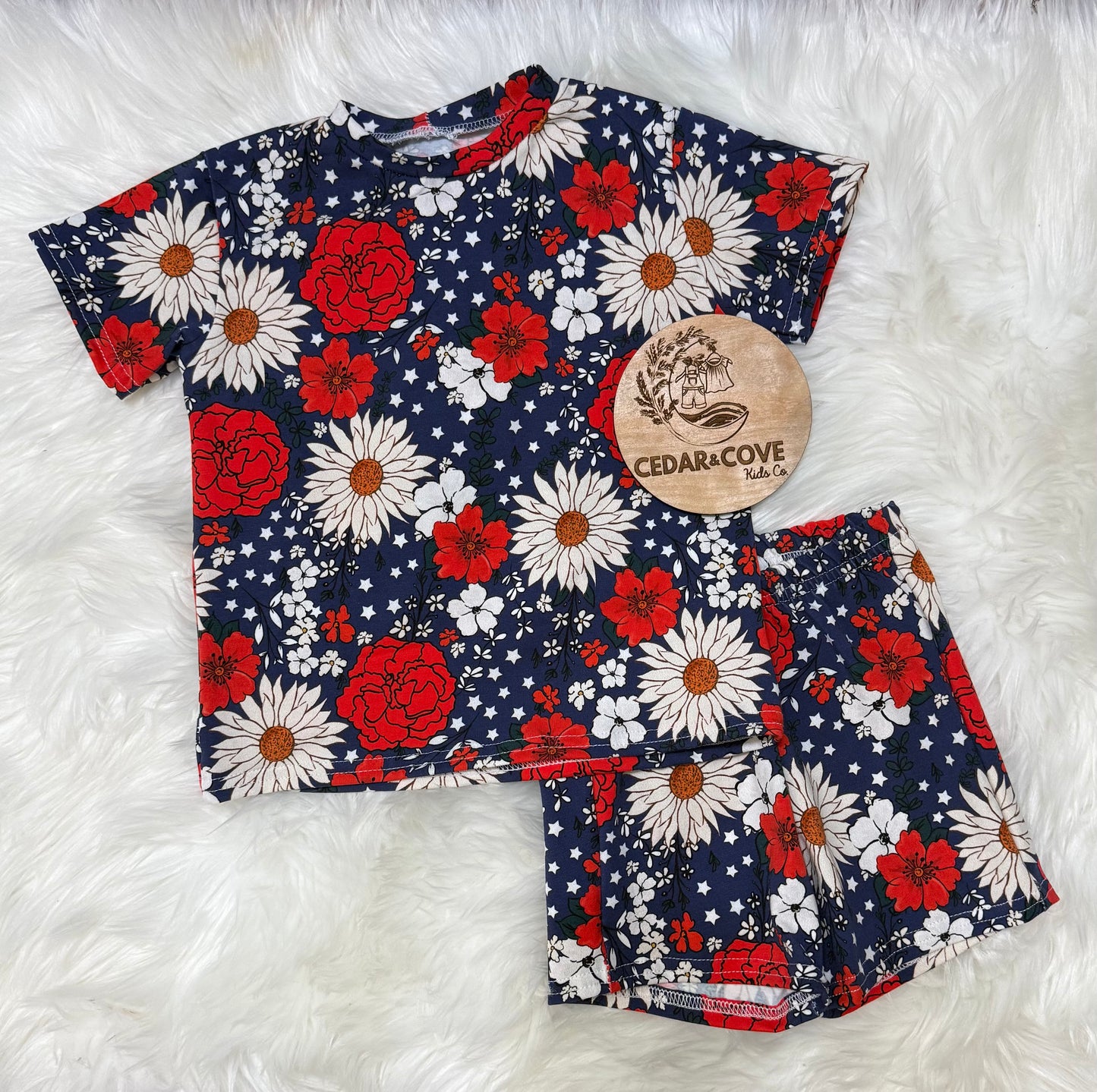 Patriotic Navy Floral lounge set (2T only)