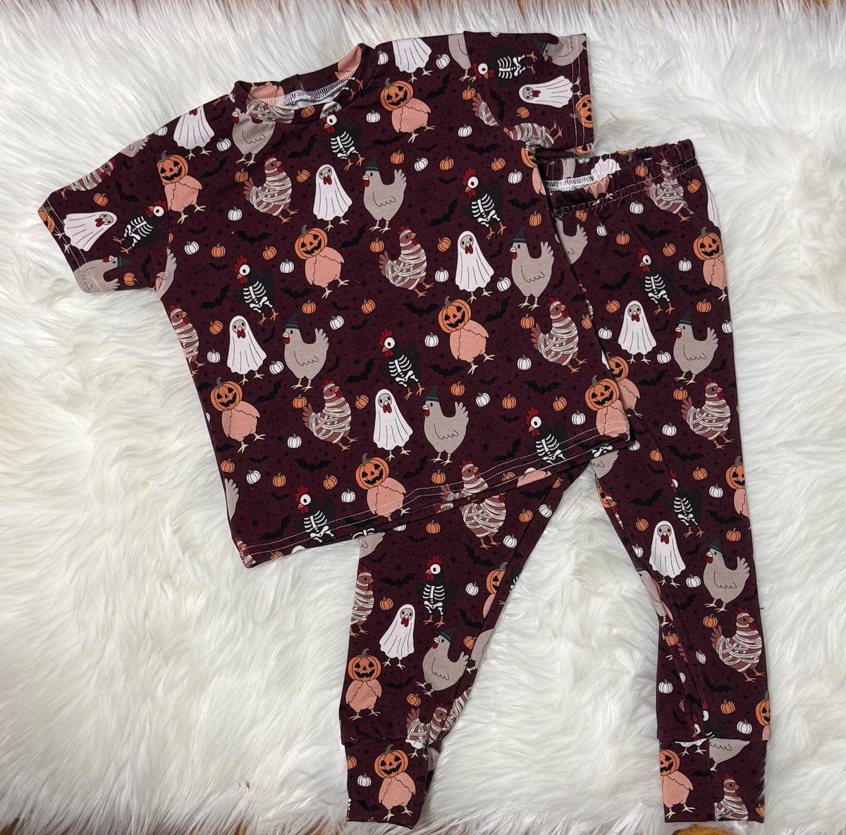 Silly Chickens lounge set